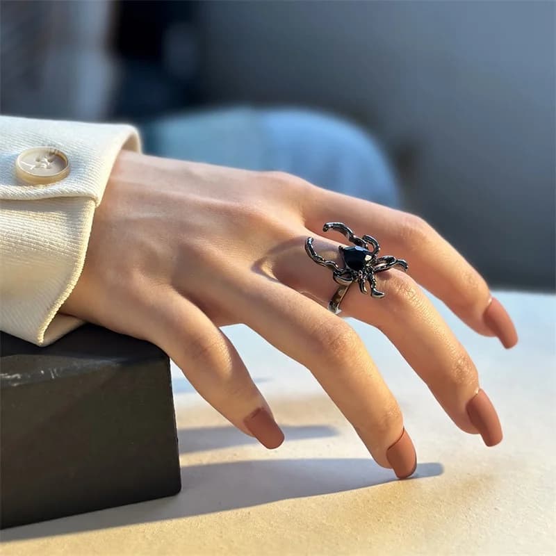 Регулируем отворен пръстен Spider с цирконий